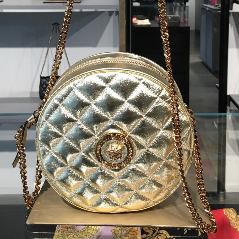 Round crossbody bag! 💯Authentic! I personally bought it from boutique.l✨